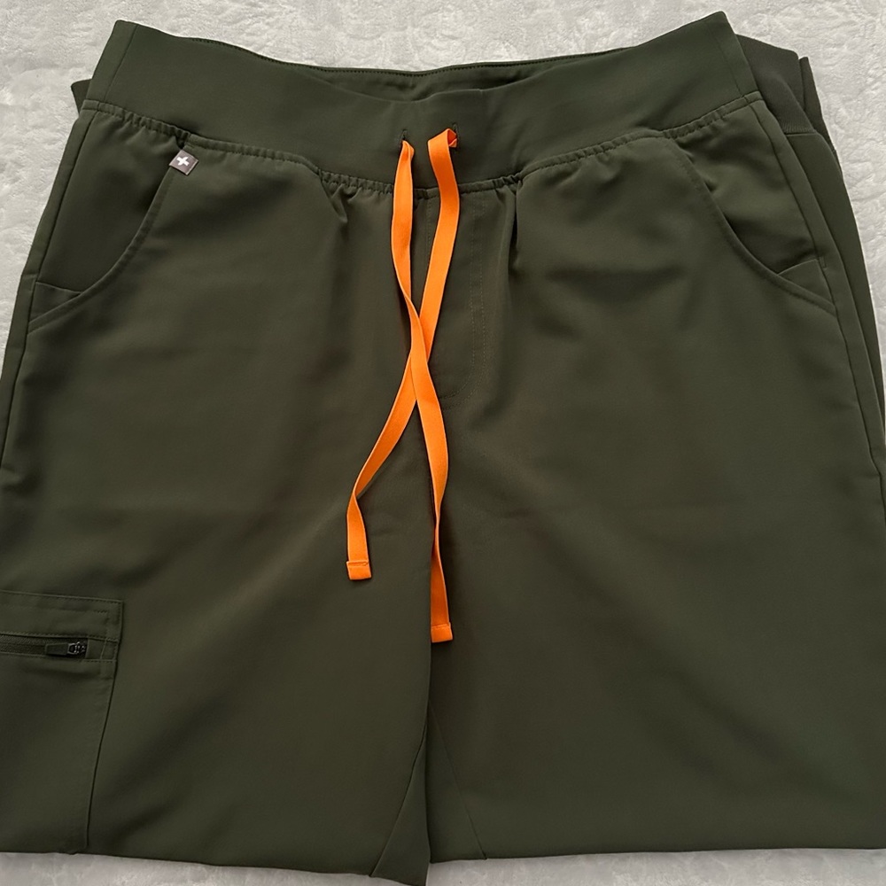 Figs Zamora High Waisted 2.0 Jogger Scrub Pant-Size L